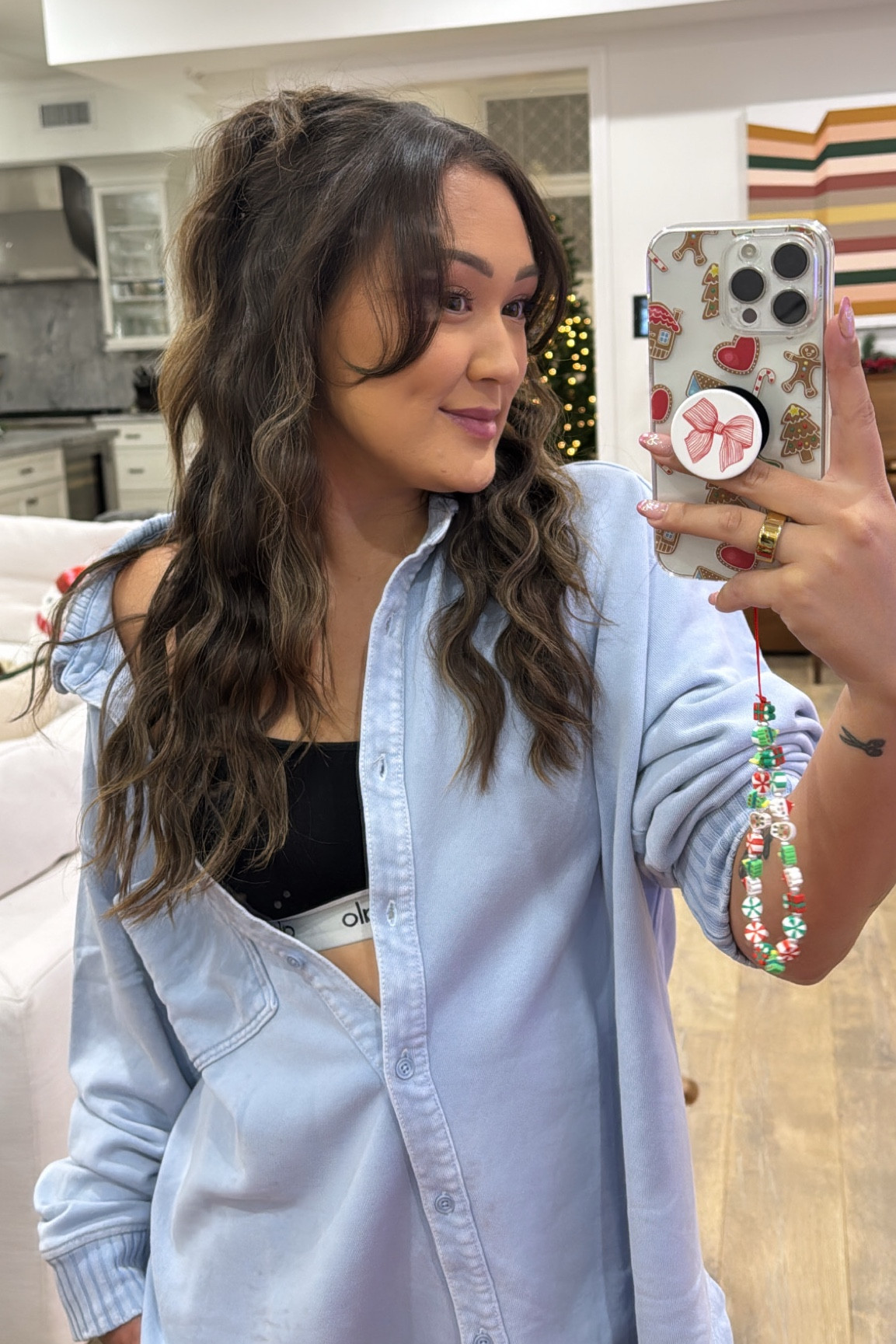 christmas phone makeover 🎀🎄

#LTKSeasonal #LTKWatchNow #LTKHoliday