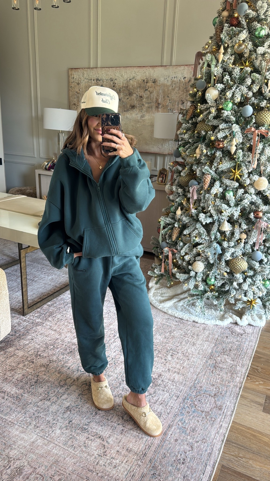 today’s comfy ootd 🤍

Wearing a medium!



#LTKFindsUnder100 #LTKStyleTip #LTKActive