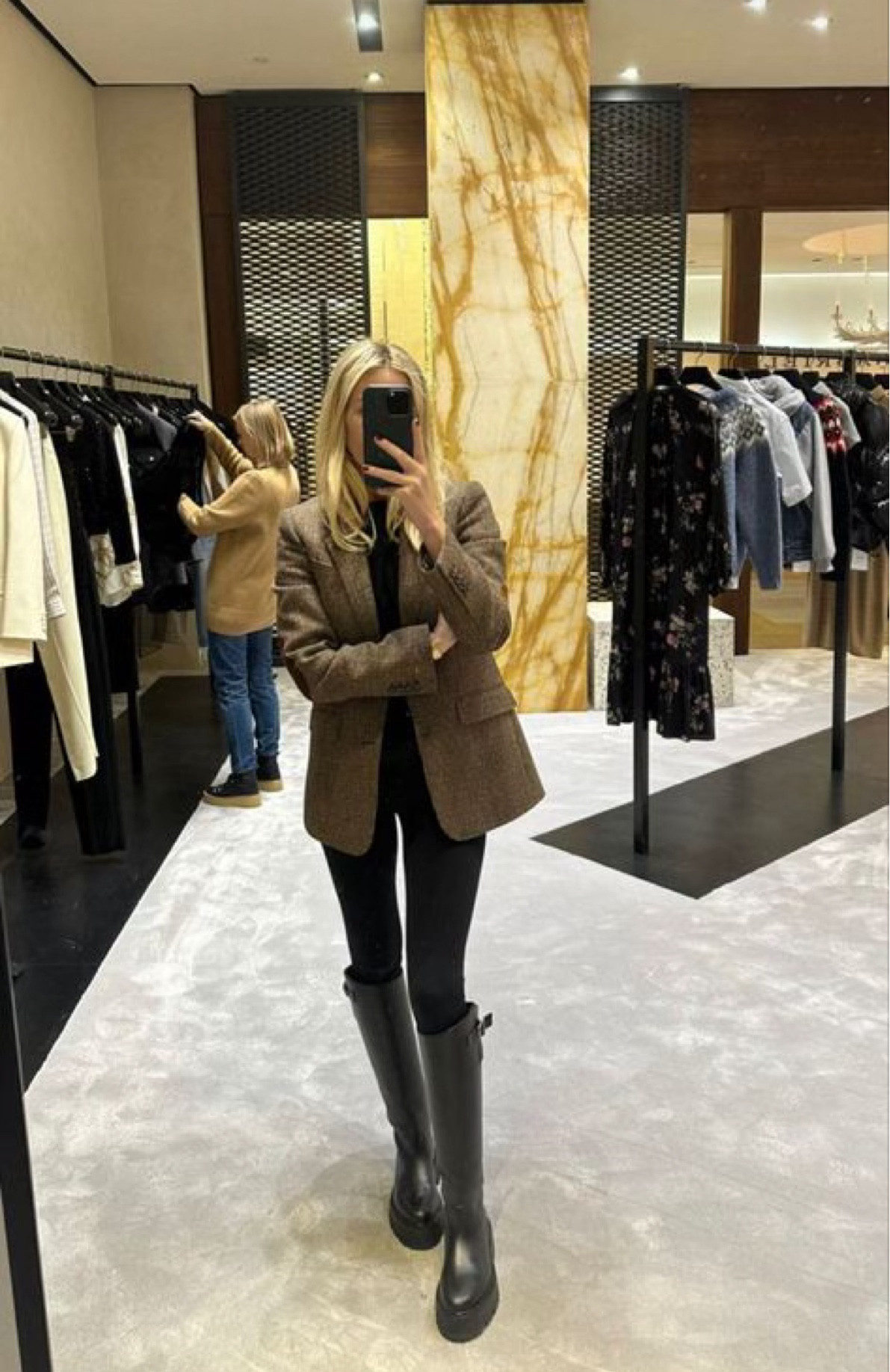 Leggings edit 🖤

#LTKStyleTip #LTKSeasonal #LTKFindsUnder100