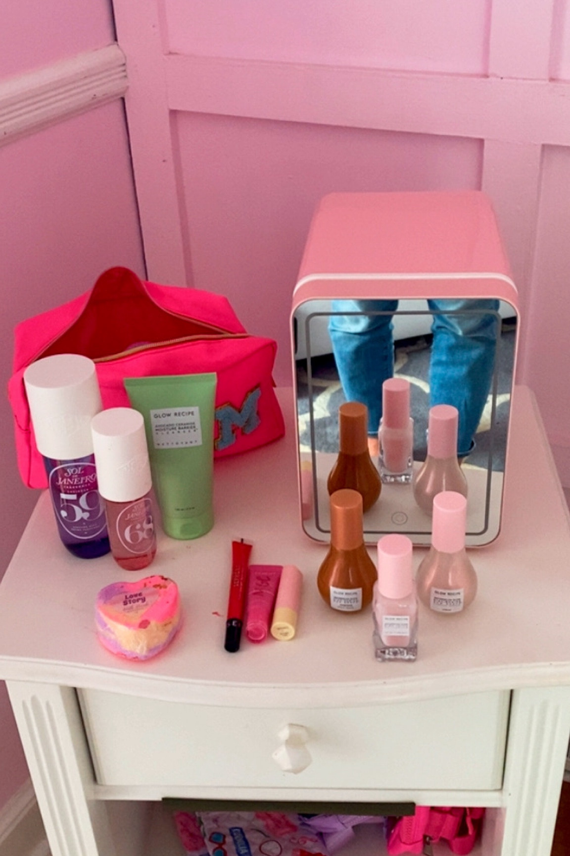 I’ve done a lot of research on which types of beauty products are safe for my 10 year old daughter. These are the winners for me at the moment. They do not have hatch active ingredients and they smell amazing!! 

#LTKFindsUnder50 #LTKBeauty #LTKKids

#LTKFamily