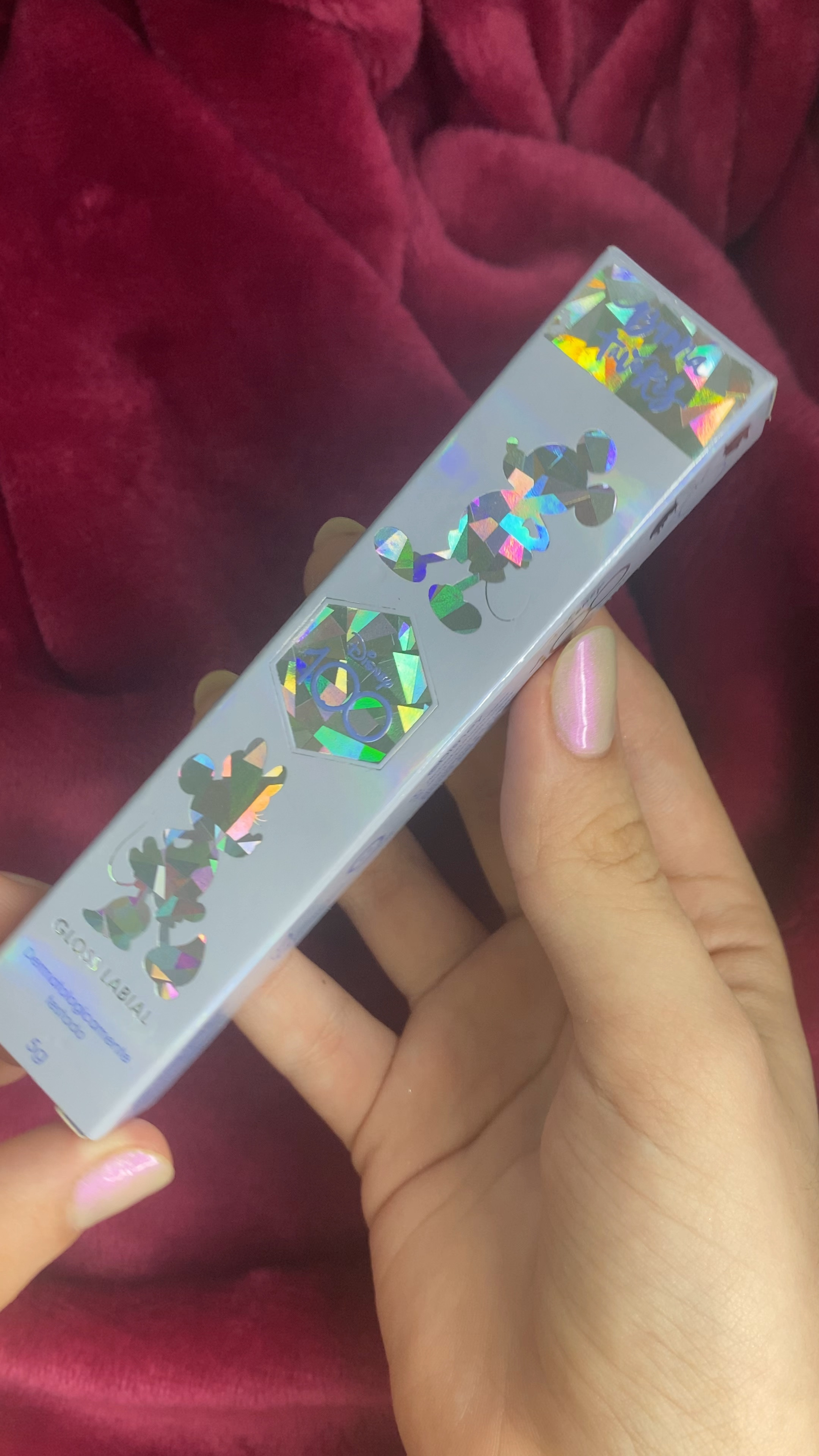Disney 100anos e Bruna Tavares com muito brilho desde a embalagem até o gloss!! PERFEIÇÃO 




#challengeltk #ltknatal 

#LTKbrasil #LTKbeauty #LTKVideo