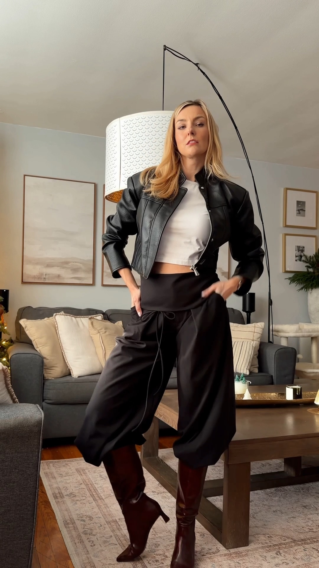 Nobody prepared me for this, but I’m obsessed with these @Zara pants. The sash and cuffs are everything—and it turns out they’re actually so easy to style. Still available on the Zara sale!

Wearing size XS

Zara pants outfit ideas • sash pants • wide-leg pants • winter outfit ideas • balloon pants 

#LTKWorkwear #LTKTall #LTKSaleAlert