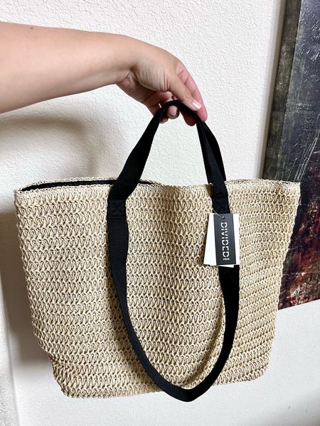 I love my new tote. I’ve been wanting a casual straw shopper tote for a while now and this one is a great size and under $30! Love the tote strap and the shoulder strap options.

#LTKFindsUnder50 #LTKSeasonal #LTKItBag