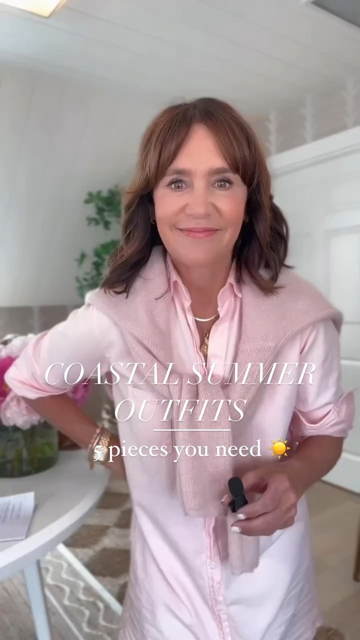COASTAL SUMMER OUTFITS ☀️🏝️
5 pieces you need!

To get my Coastal Chic Edit, list plus 5 BRAND NEW style boards, type the word LINKS, in the comments below.

If you’re looking for casual summer outfits, these 5 pieces are all you need! From white jeans that are a non negotiable this time of year (!!) to classic stripes you’ll wear all summer long - these are the pieces that make the best casual summer outfits! @frankandeileen ☀️🏝️

 #frankandeileenpartner #wearloverepeat

#LTKSeasonal #LTKOver40 #LTKStyleTip