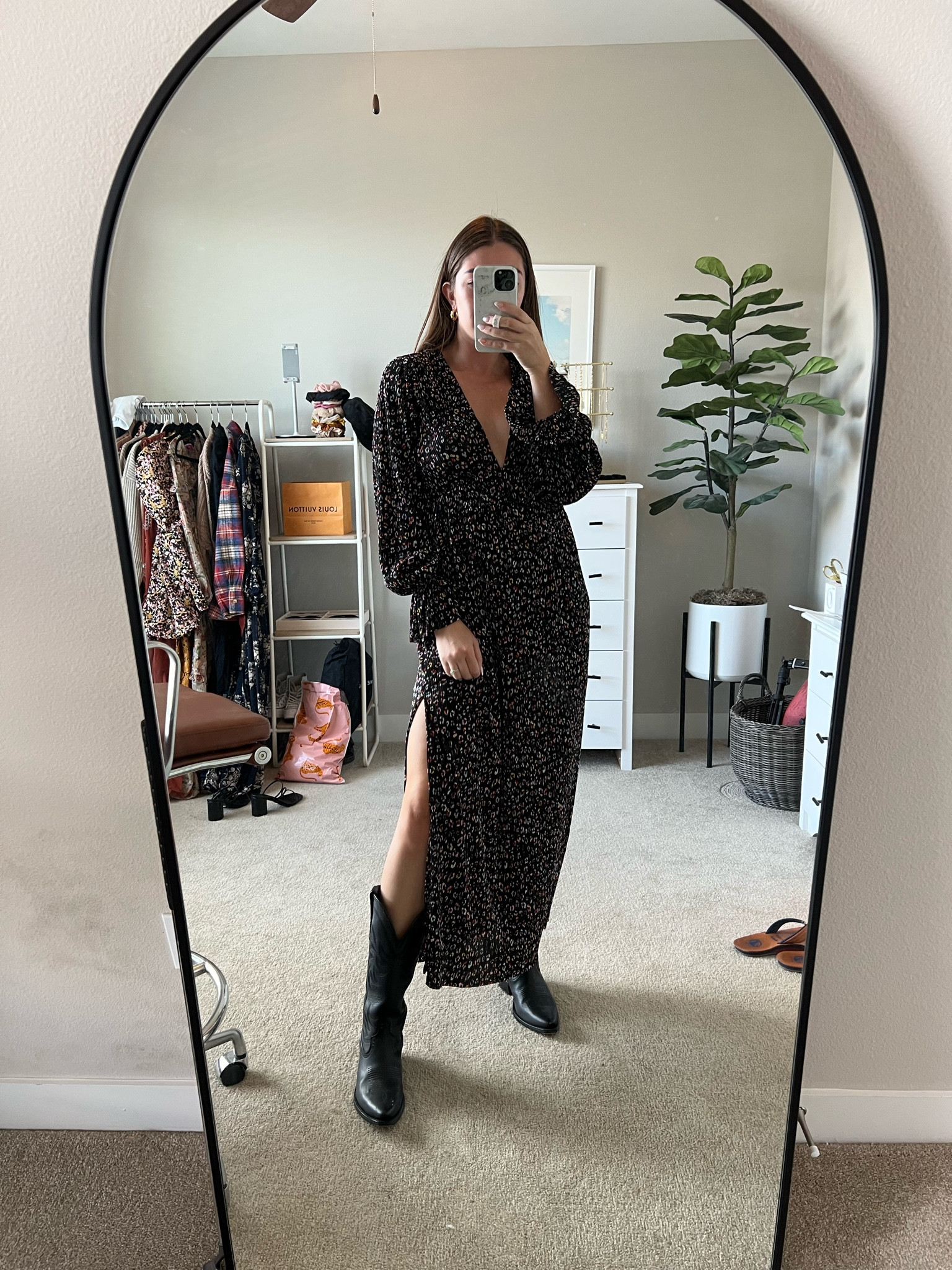 True size in dress. 20% off with code BLFALL20. 

#LTKsalealert #LTKunder100 #LTKstyletip