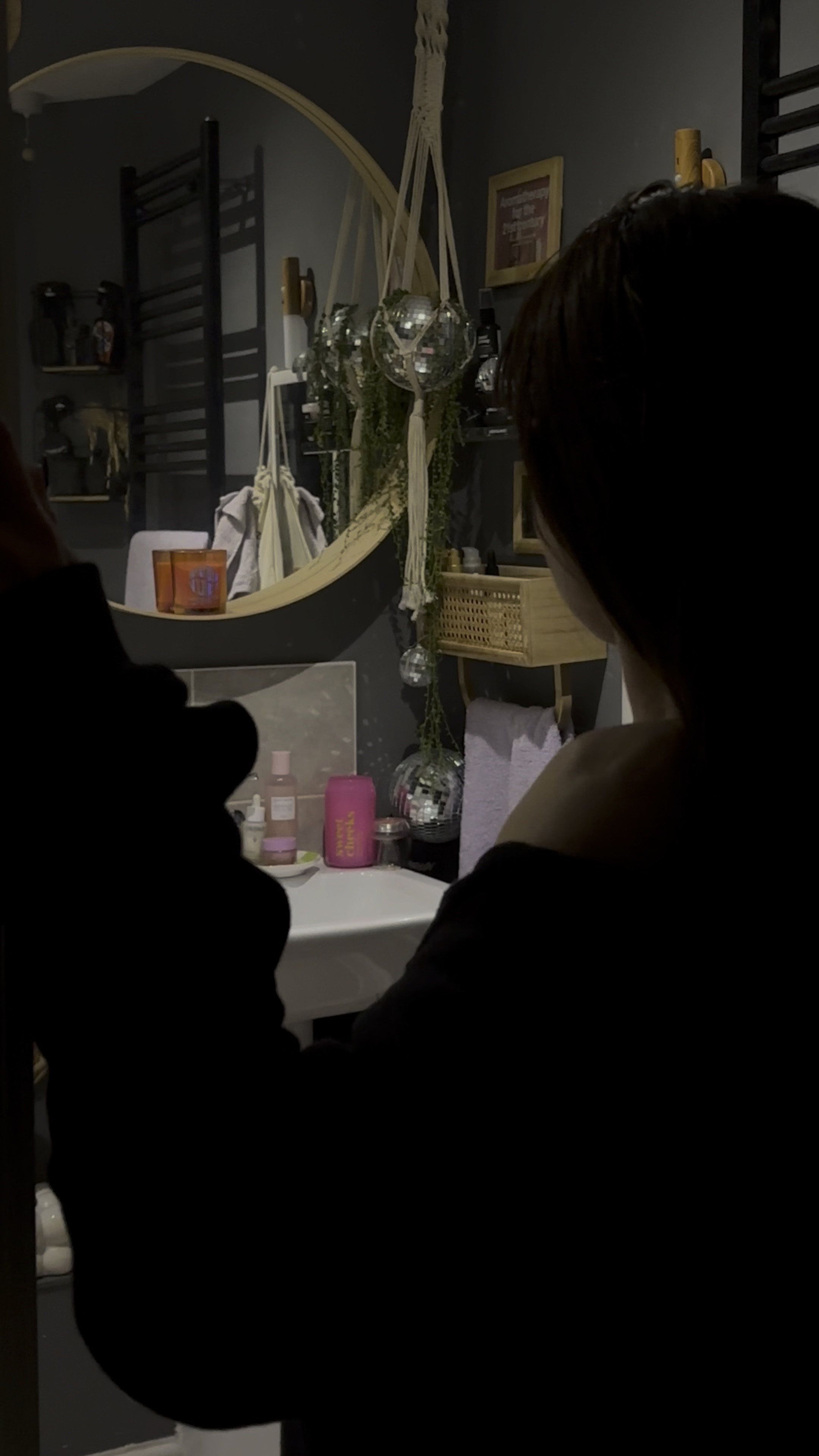 Saturday night bath vibes 🪩🫧 

#bathtime #saturdaymood #selflove #lush #bathroomdecor #apartmentdecor #facemask #bathbomb #apartmenttherapy #bathroom

#LTKhome #LTKMostLoved #LTKVideo