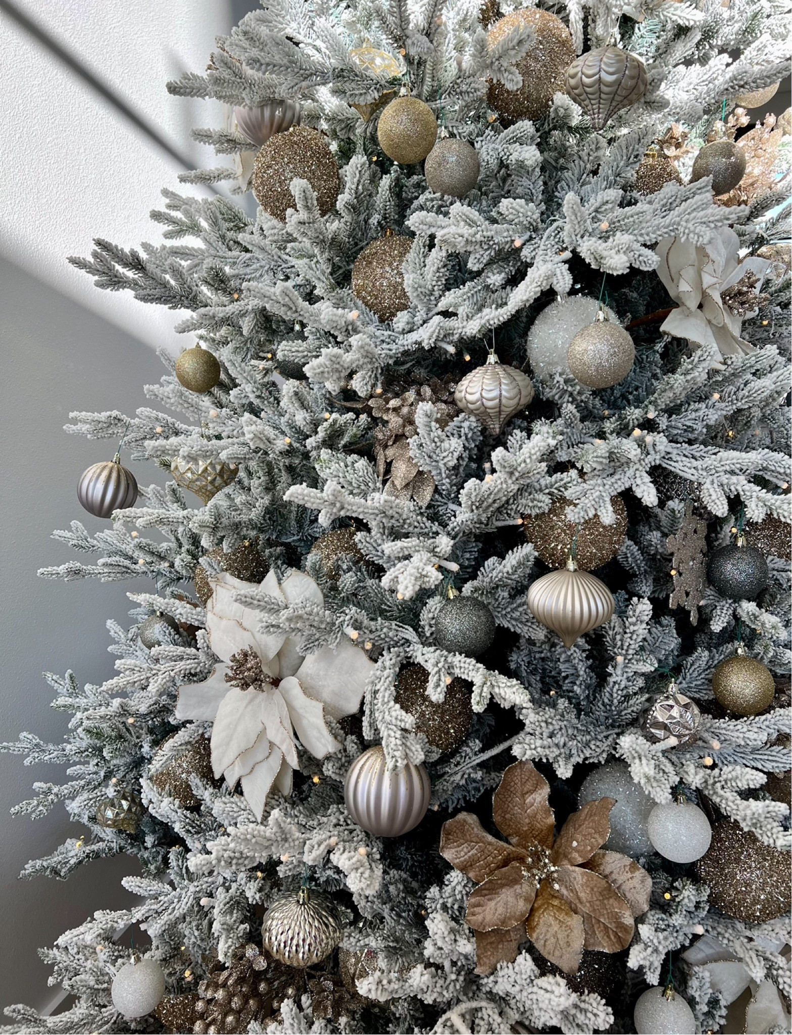 My FAVORITE Christmas Ornaments are on sale for 50% off!  

#LTKSaleAlert #LTKSeasonal #LTKHoliday