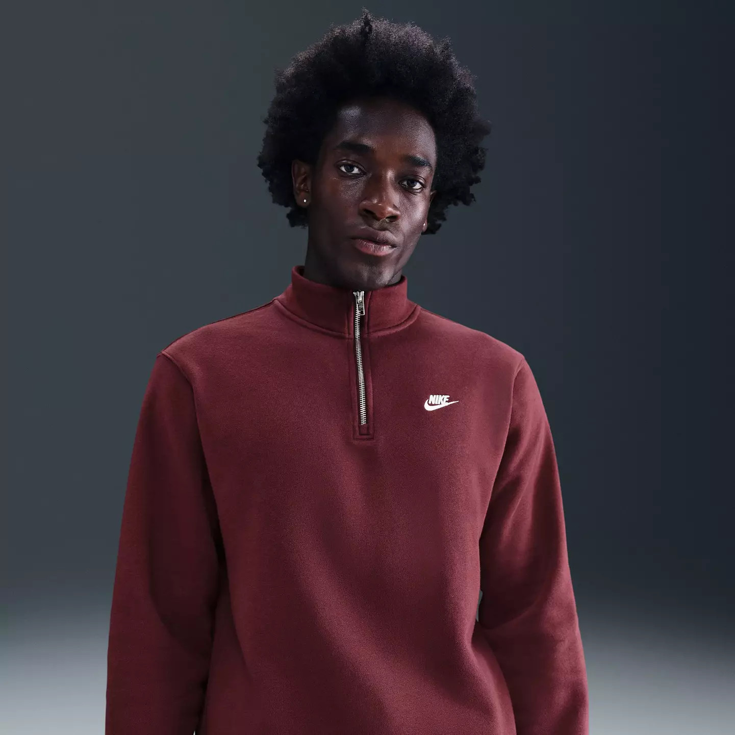 Nike Men's Sportswear Club 1/2 Zip Fleece Sweatshirt | DICK'S Sporting Goods
