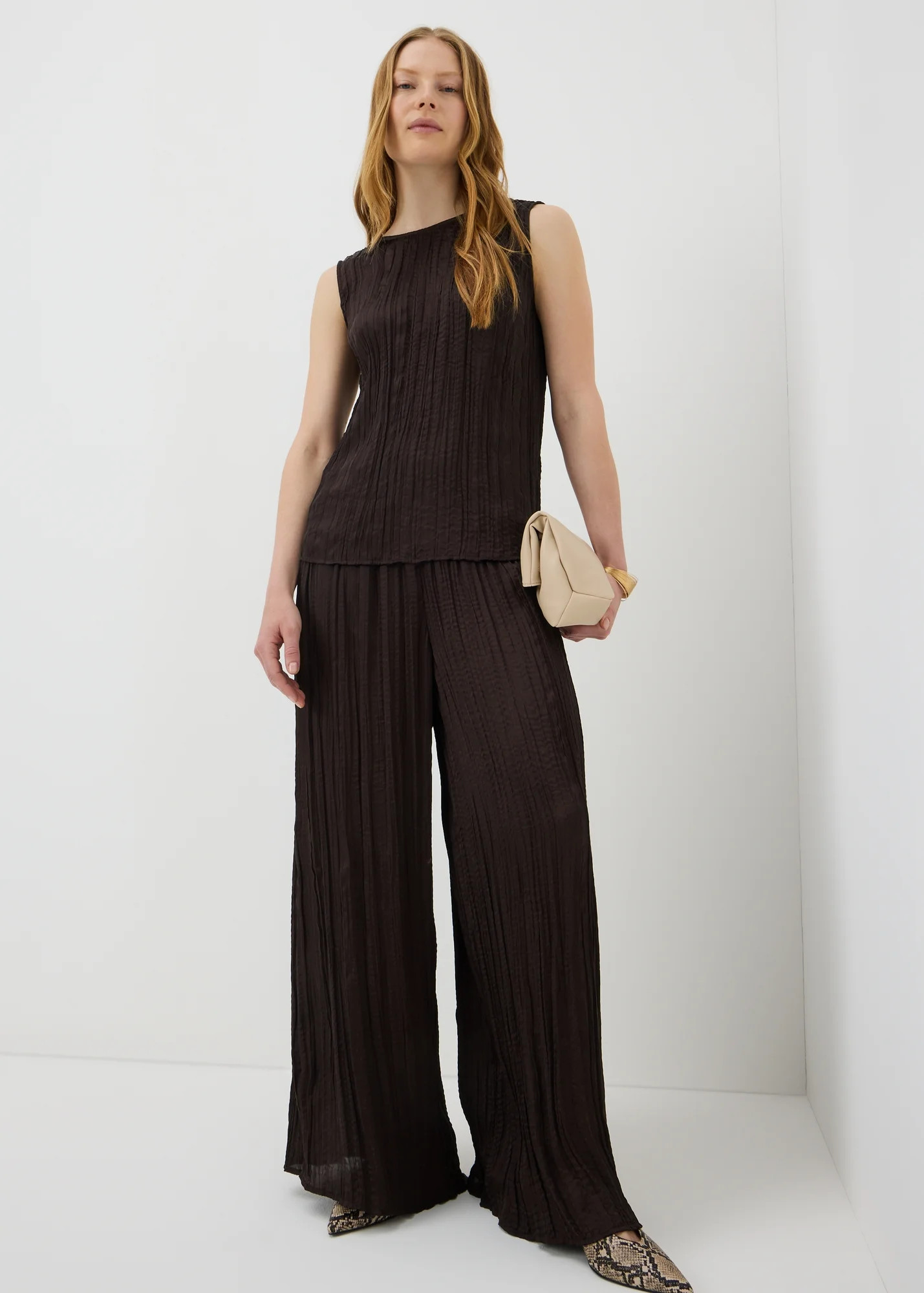 Et Vous Chocolate Brown Crinkle Satin Wide Leg Co Ord Trousers | Matalan (UK)