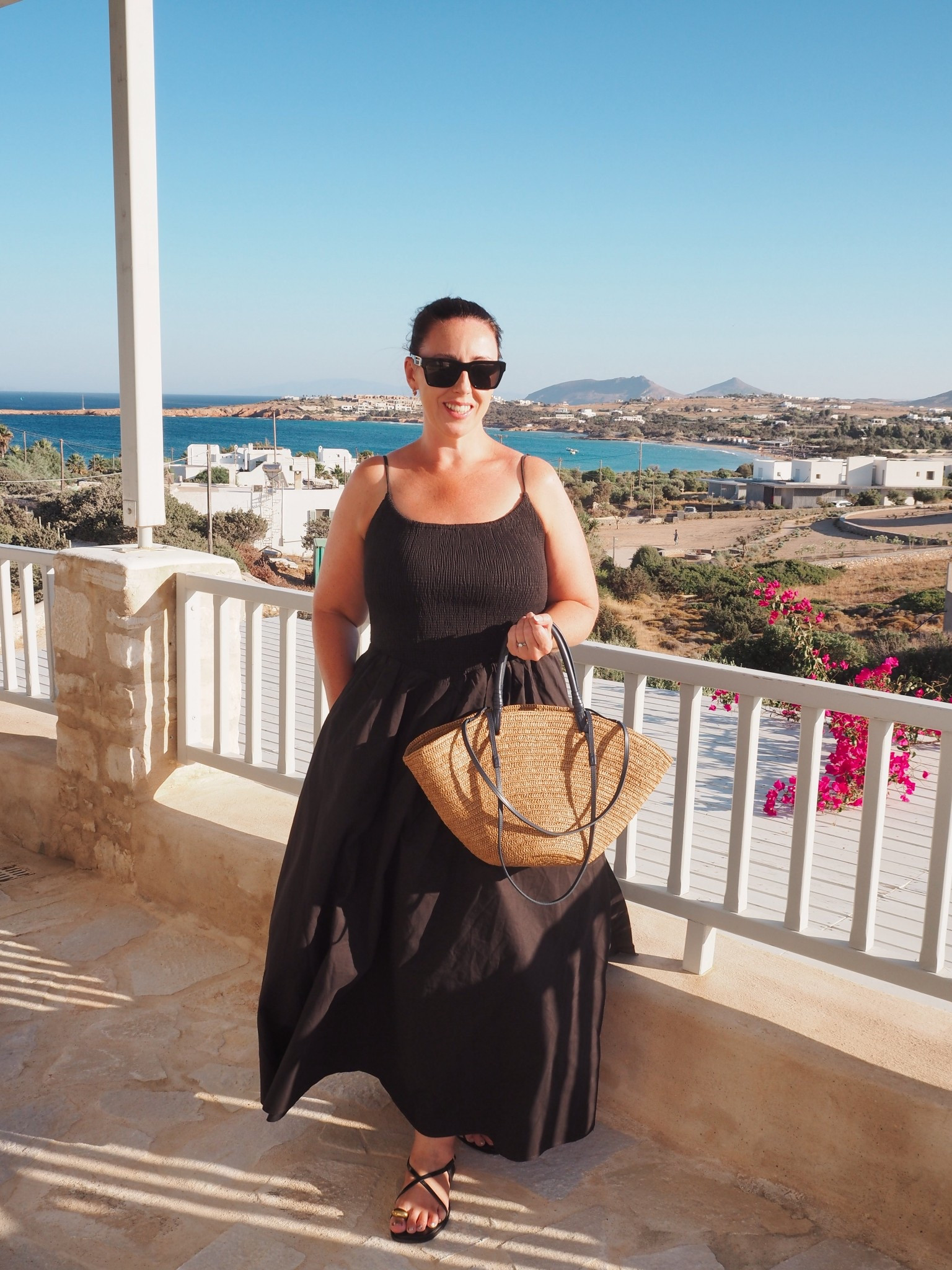 Classic back dress from dissh 

#LTKcurves #LTKsummer #LTKmidsize