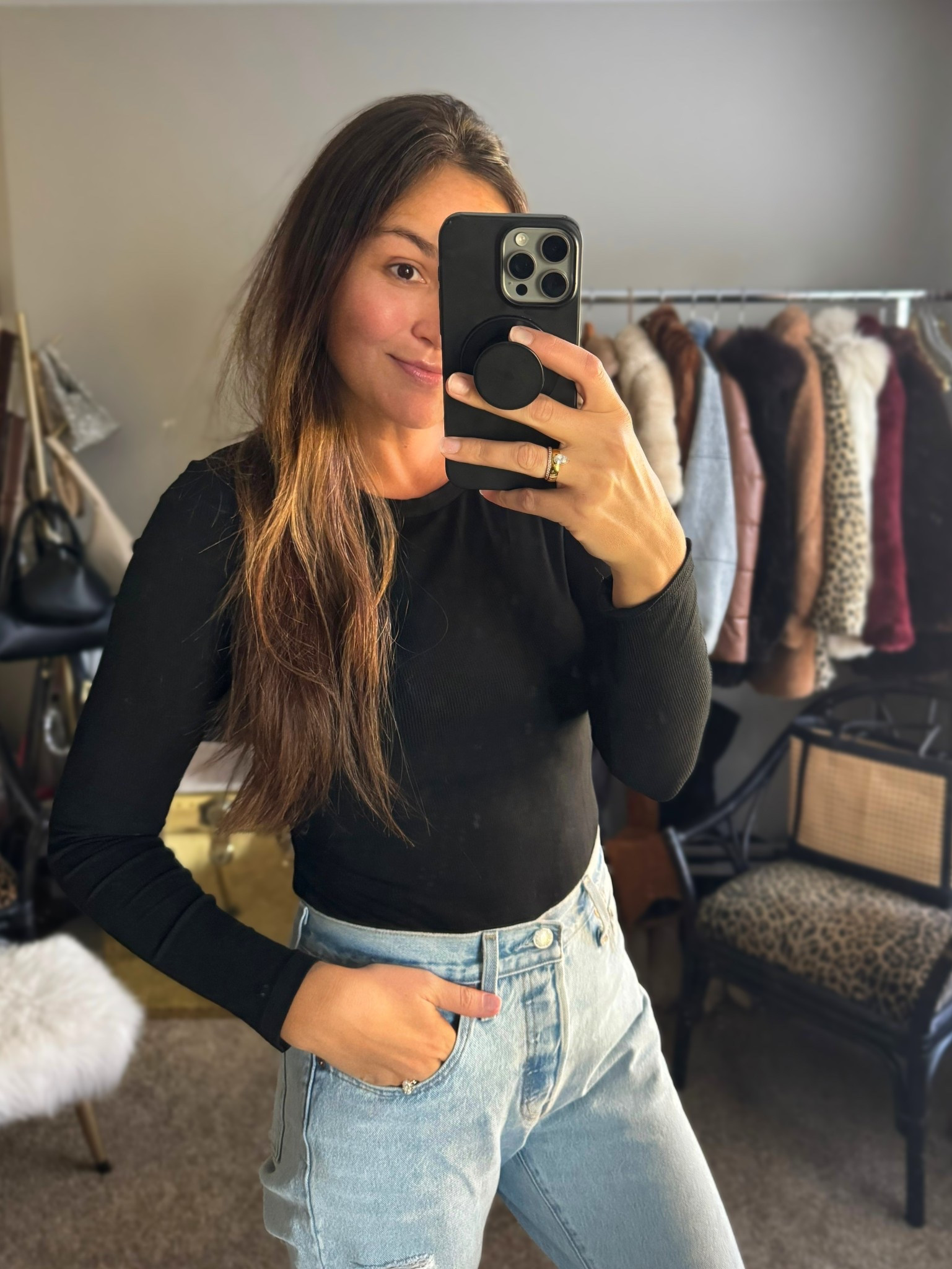 we love a good basic 🖤
Ribbed, decent weight to it, stretchy.
Wearing a medium
TONS of colors. Black and white are on sale for $10!

#LTKTall #LTKSaleAlert