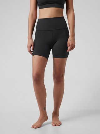 Salutation Stash Pocket II 7" Short | Athleta