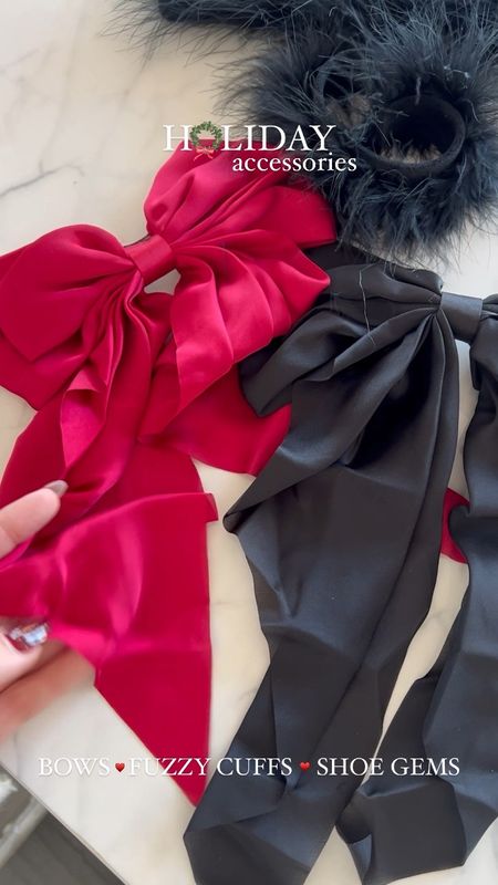Festive little accents ♥️🎄✨ 


hair bow | hair ribbon | holiday accessories 

#LTKHoliday #LTKSeasonal #LTKstyletip