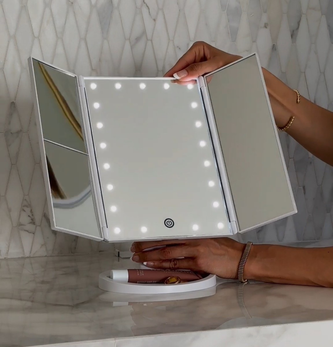 Scroll to shop!! Follow for more!! Xo! ✨

#LTKmomlife #LTKdayinmylife #LTKHome