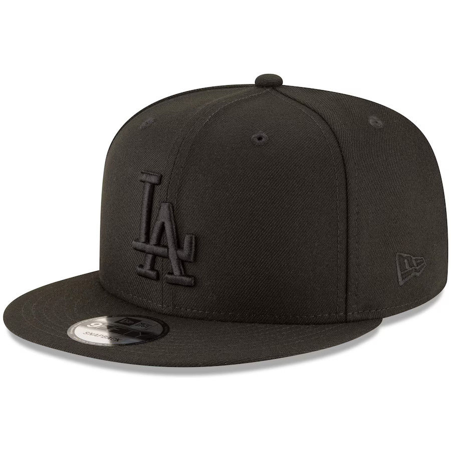 Los Angeles Dodgers New Era Black on Black 9FIFTY Team Snapback Adjustable Hat - Black | Lids