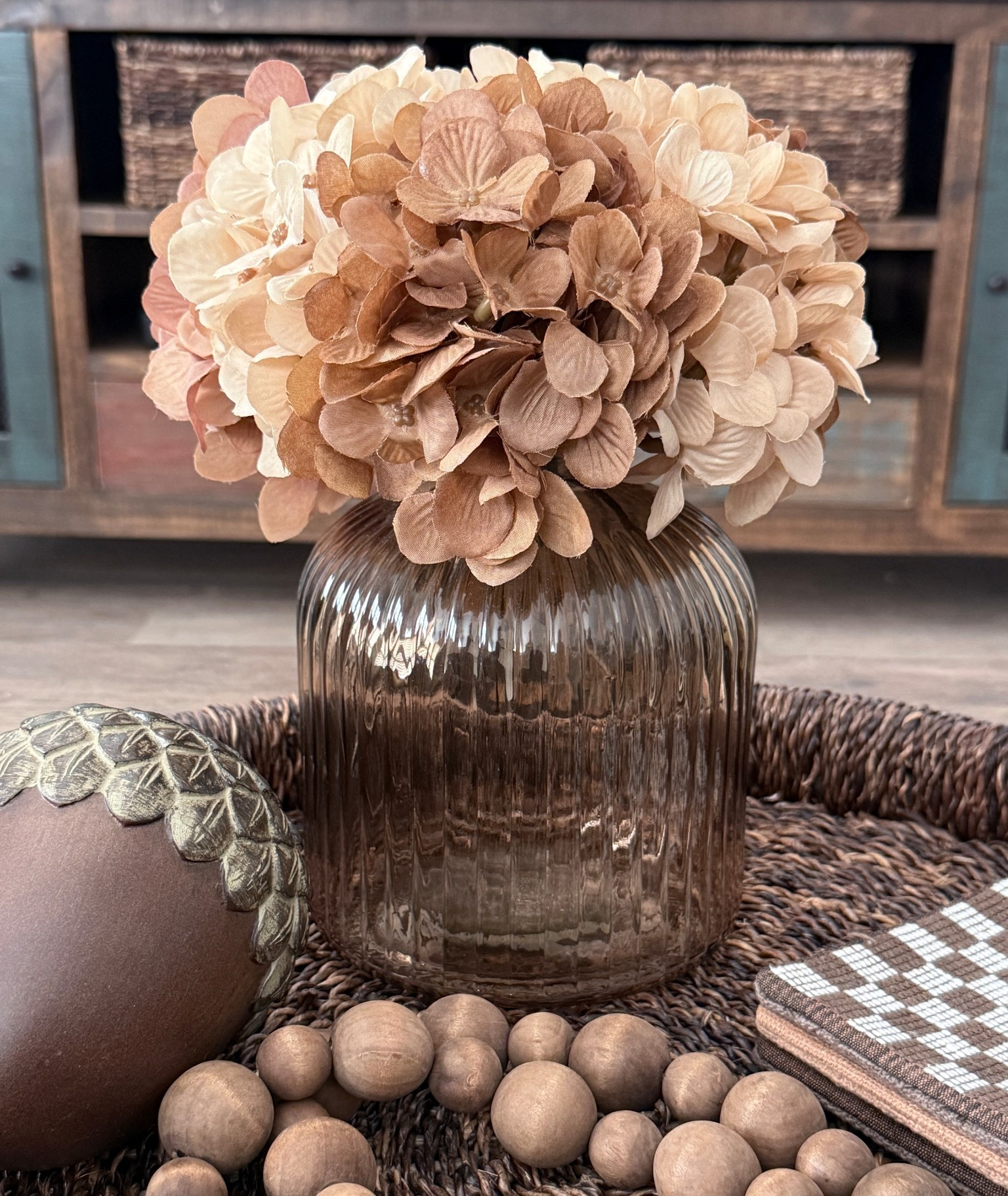 Fall Coffee Table Vibes


#LTKSeasonal #LTKHome #LTKStyleTip
