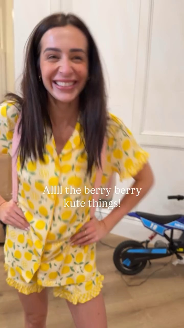 Allll the berry berry 
kute things!