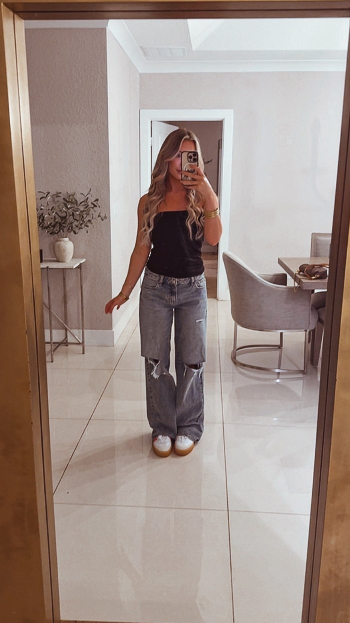 It's the low rise jeans and samba sneakers for meeeeee

Amazon top - tts - size med
Jeans - run very large - sized down to 24
Sneakers - tts - size 7

P.s. these are by far my all time fave jeans. They're a must have going into fall! 

Date night. Girls night. Casual outfit. Low rise jeans. Fall. OOTD. Sneakers. Fall shoes. Fashion. Amazon finds. Pacsun. Adidas. 

#LTKStyleTip #LTKSeasonal #LTKFindsUnder50