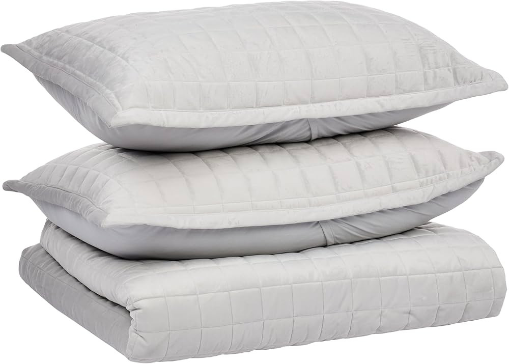 Tribeca Living Velvet Queen Quilt Set, Three-Piece Box Stitch Bedding, Includes Oversized Quilt &... | Amazon (US)