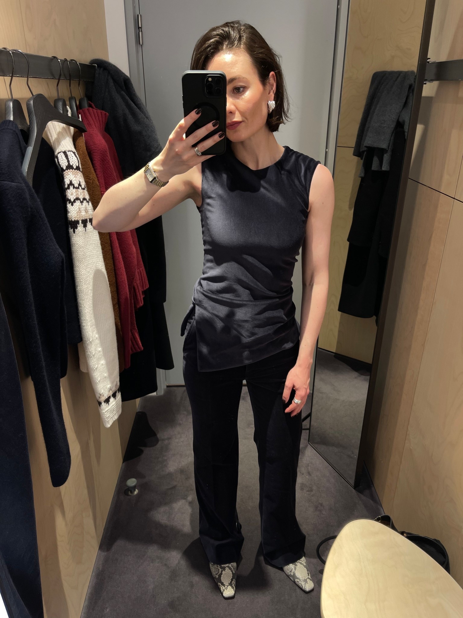 The perfect velvet set for the Holiday season! 

Top (4), pants (2)

#LTKSeasonal #LTKHoliday