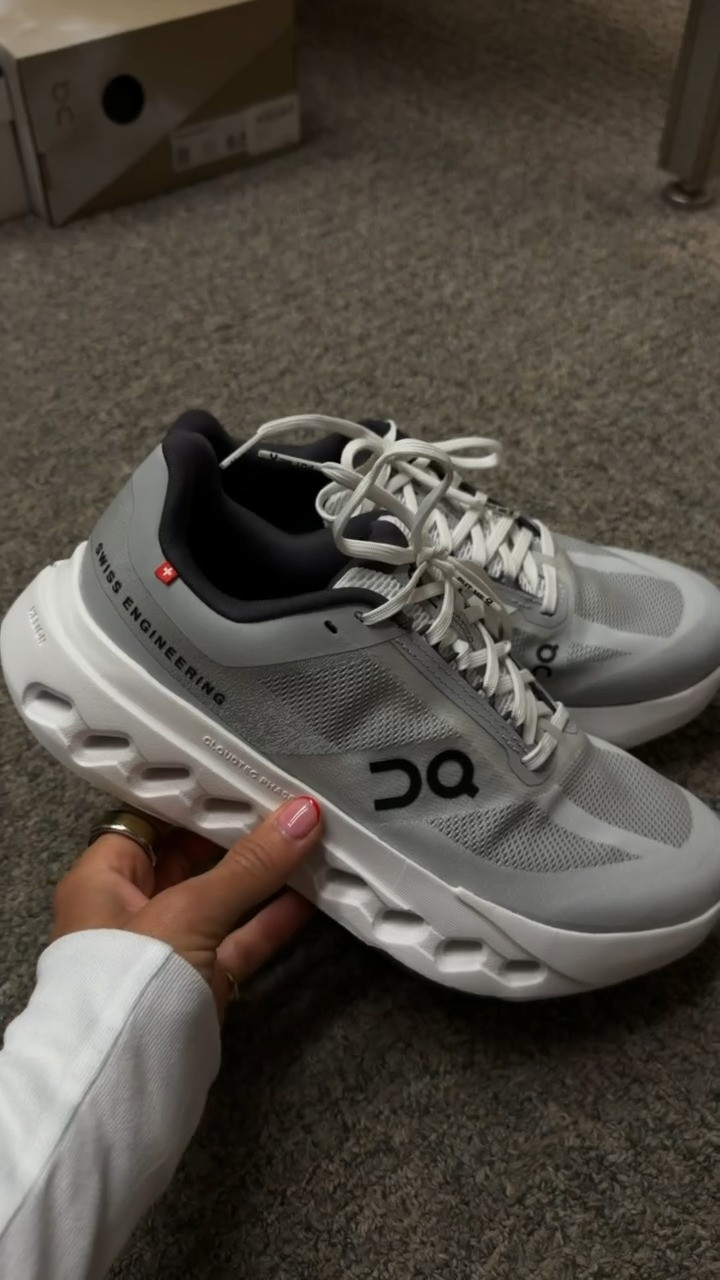 Such a good everyday sneaker, and the neutral color goes with everything. Definitely one of my favorite finds from the sale!

Nordstrom Sale, Nordstrom Anniversary Sale, On Running, running shoes, neutral sneakers, everyday sneakers, women’s sneakers

#LTKootd #LTKmomlife #LTKSaleAlert