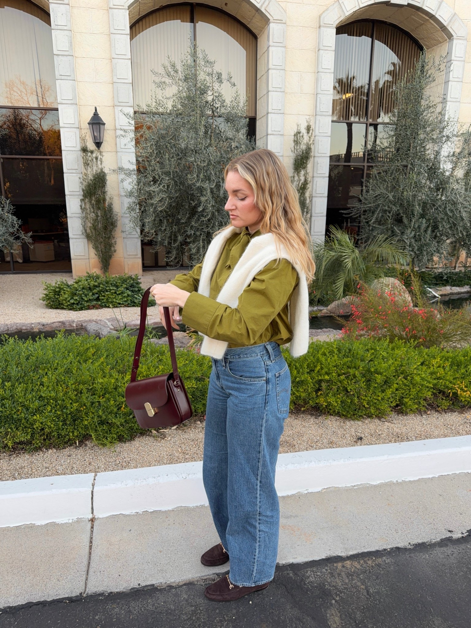 Sezane barry cardigan, Millie shirt, Milo bag 

#LTKootd