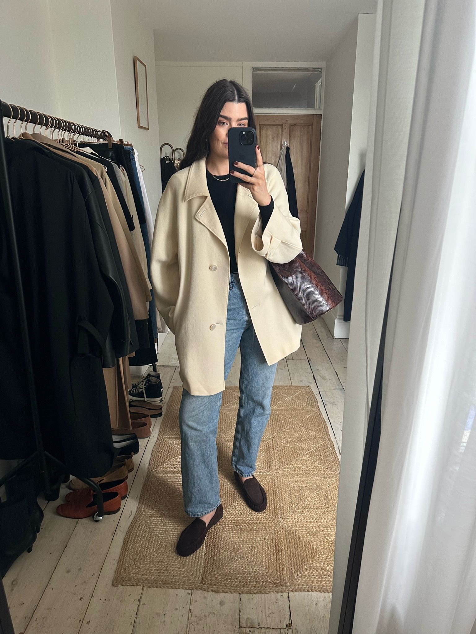 An autumn outfit that’s perfect for a casual day out. I really love the mix of cream, brown, black and denim in this outfit: 
- Vintage swing jacket (I’ve found a GREAT dupe for this) 
- ARKET Mens Merino Wool Jumper (I wear a S in this) 
- Sezane Romie Snakeskin Bag 
- AGOLDE Jeans (I’d say they run a little large - I wear a 28 in them) 
- ARKET Loafers (if you are between sizes I would size up in these) 


#LTKSeasonal #LTKstyletip #LTKeurope
