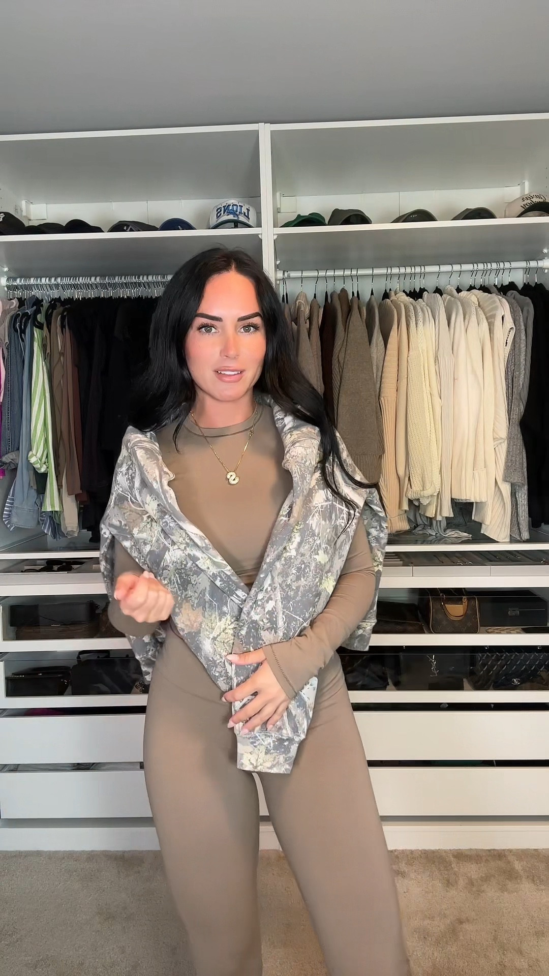 The cutest neutral outfit 🤍🤎 

My sizing 5’7, 145lbs, 32DD
I’m wearing a size small in the skims set, size medium camo crewneck, size 4 vest


#skimsoutfit #lululemonpuffetvest #puffervest #abercrombiecamo #camocrewneck 


#LTKVideo #LTKSaleAlert #LTKStyleTip