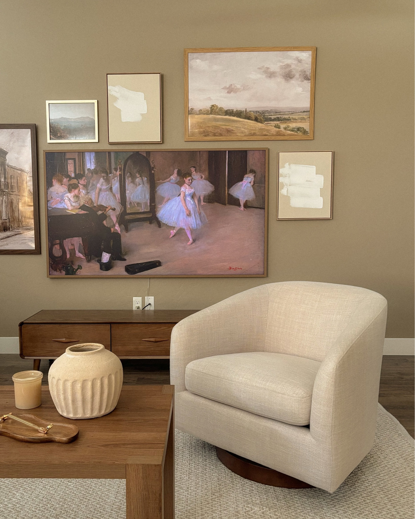 This swivel accent chair is the cozy neutral touch my space needed — comfy, timeless, and perfect for slow mornings or late-night reads. 🤎✨


#NeutralHome #JapandiStyle #WabiSabiHome #CozyCorner #InteriorInspo #ModernMinimalist #SwivelChair #HomeVibes #EarthTones #QuietLuxury #HomeDecorLover

#LTKHome #LTKSaleAlert #LTKStyleTip
