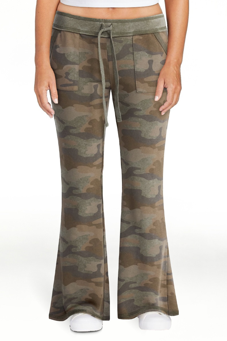 No Boundaries Flare Leg French Terry Pant, Women's Sizes XXS-XXL | Walmart (US)