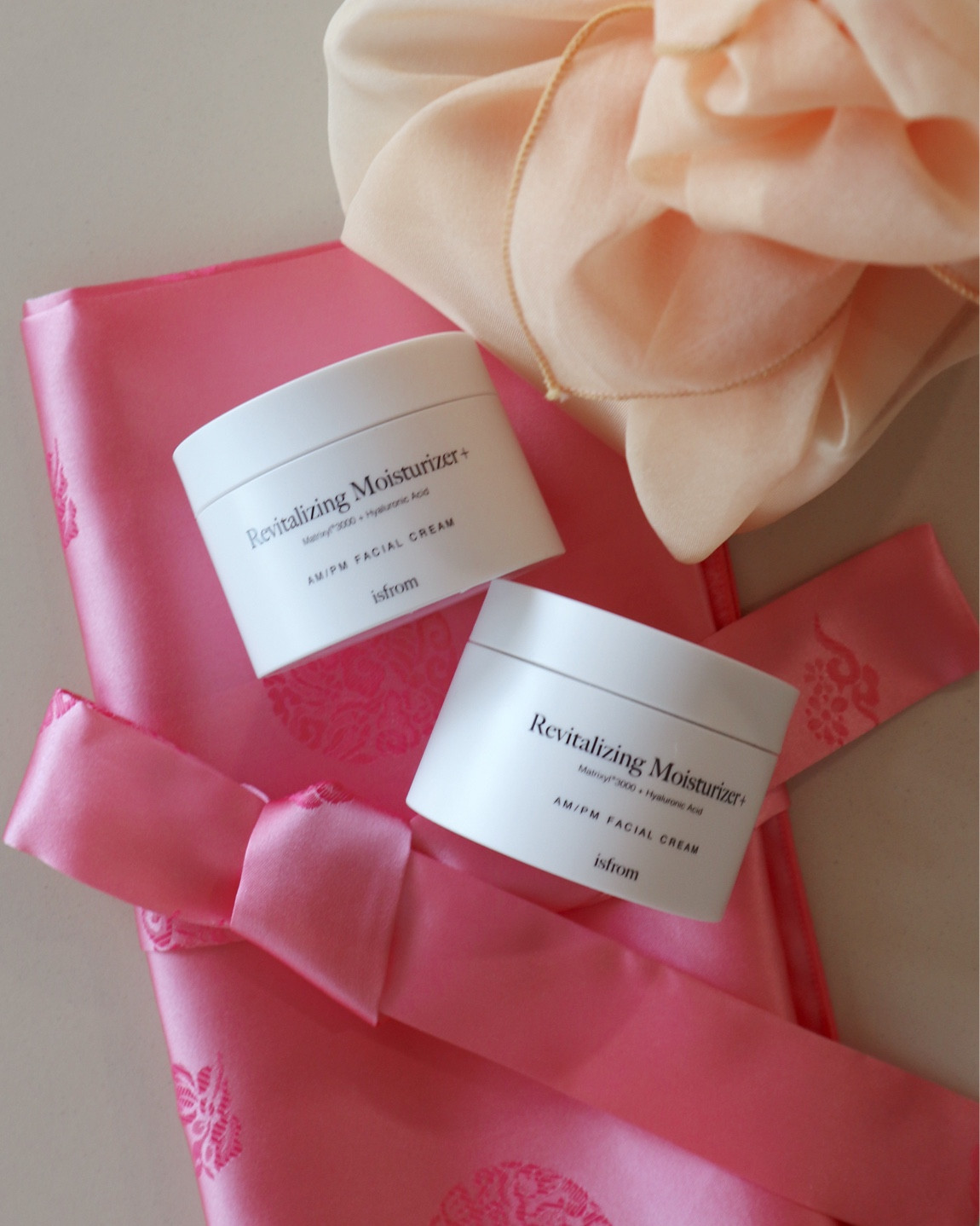 50% off this cream right now!

#LTKSeasonal #LTKGiftGuide #LTKBeauty