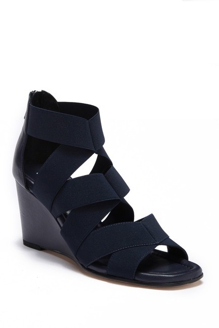 Lelle Strappy Pump | Nordstrom Rack