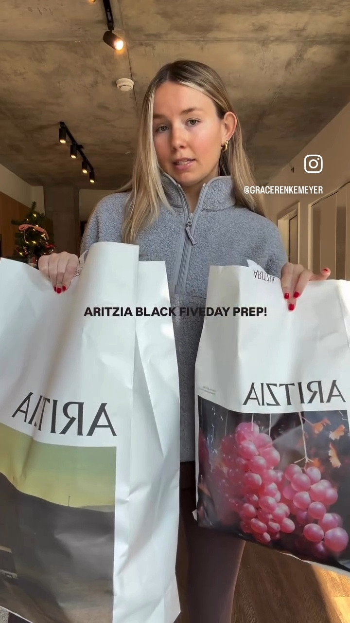 Black Fiveday sale prep @aritzia ! The sale starts 11/25 and runs through 12/1!🤎🍂 

@aritzia #aritziapartner

#LTKCyberWeek #LTKGiftGuide #LTKHoliday