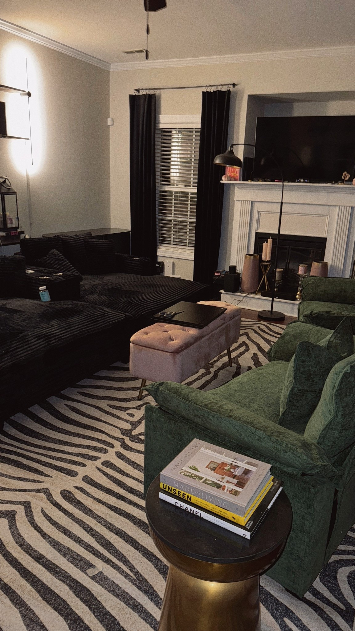 living room in progress… 🛋️

#LTKHoliday #LTKHome #LTKSeasonal