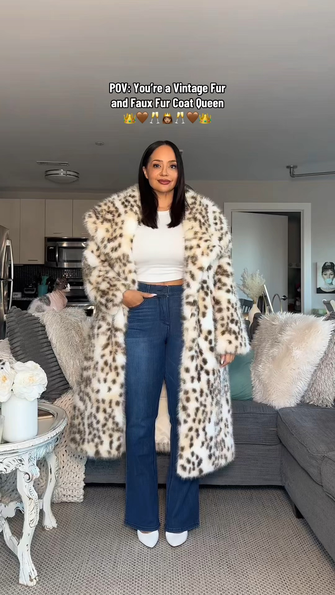 When you’re a vintage fur and faux fur coat QUEEN 👸🏽 Vintage furs are all antique show or Poshmark finds but I’ve linked the faux fur coats here 🤎

fur coat, faux fur coat, faux fur jacket, fur jacket, winter outfits, jeans, flare jeans, cropped tee, pumps, over 40, petite, curvy, petite curvy, size 8, midsize 

#LTKPetite #LTKStyleTip #LTKOver40