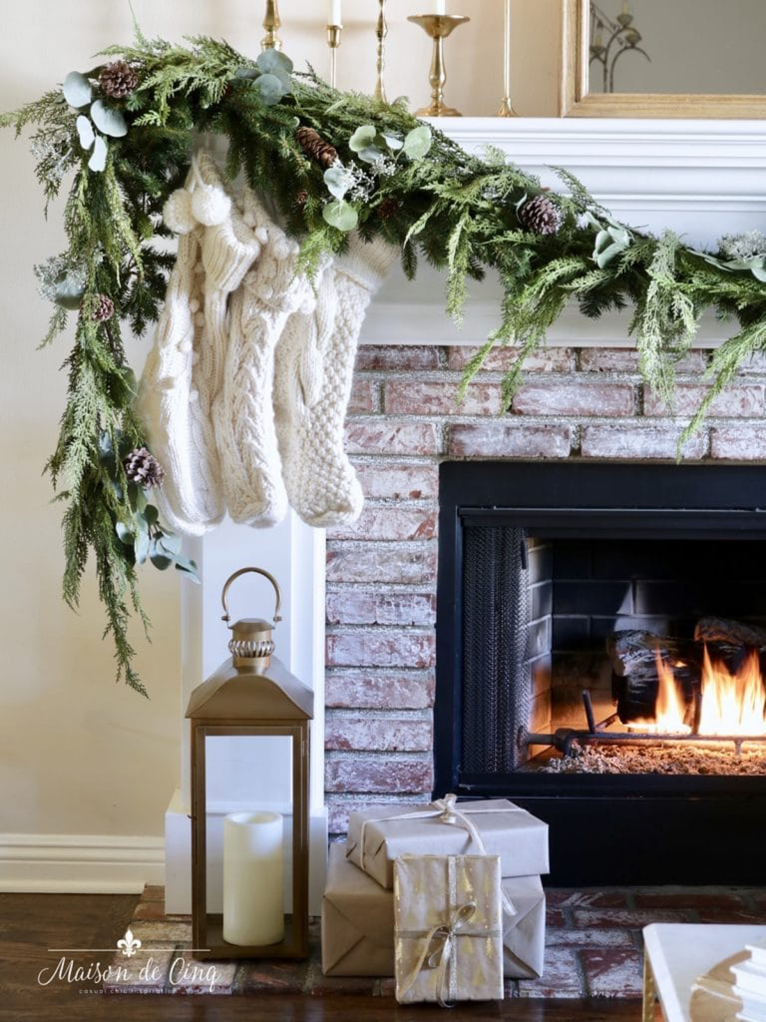 The best, most realistic garland ever! Worth every penny - I use it year after year!

Home decor,  Christmas decor, holiday decor, mantel decor 

#LTKHoliday #LTKHome