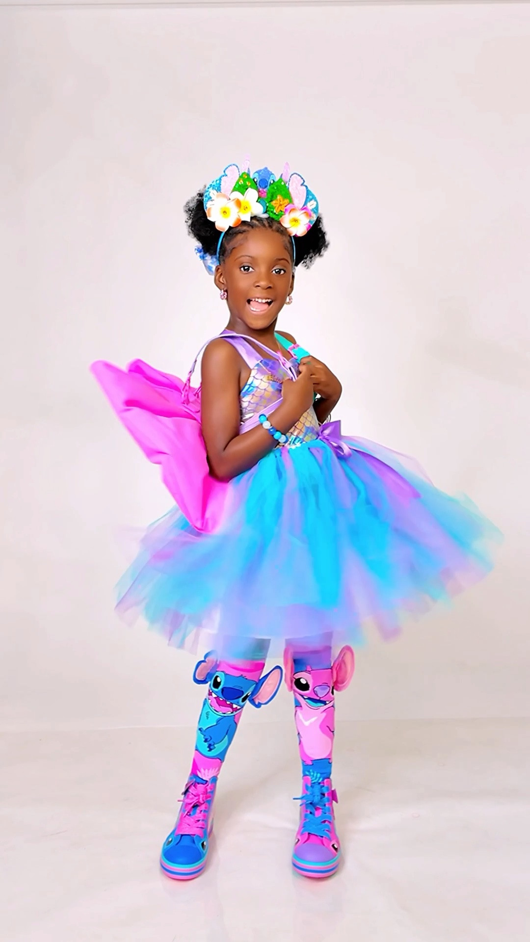 These Stitch and Angel outfits transition is so cute 😍🔥 

#princess #disneyprincess #liloandstitch #outfittransition #kidsfashion

#LTKgrwm #LTKKids #LTKootd