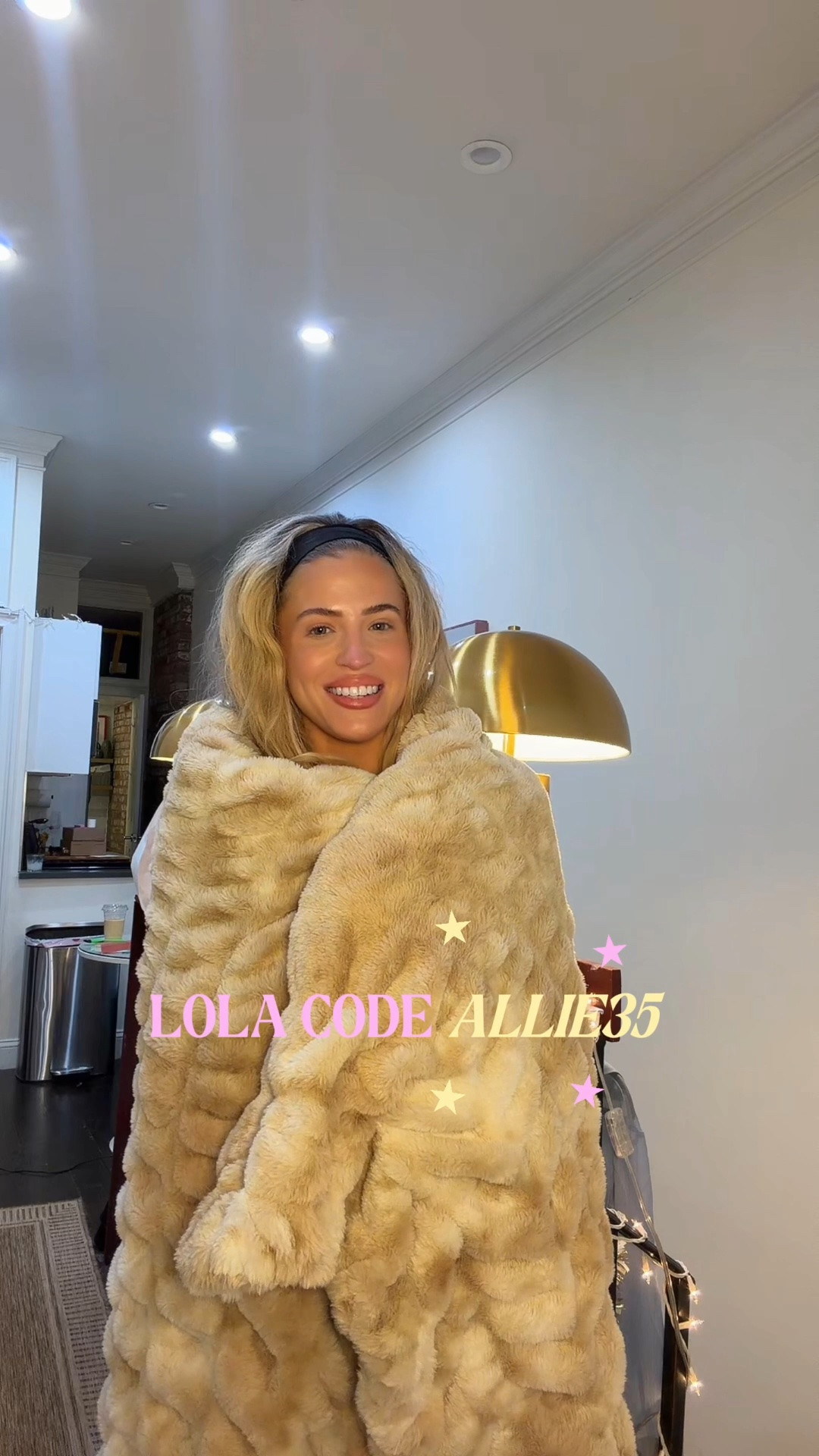 from being obsessed with my Lola Blankets at home to literally taking one with me to NYC 🥹🤍 truly the softest blankets EVER and a blanket I recommend over and over because I actually use them every single day!!! 🫶🏼✨

#LTKHome #LTKFinds #LolaBlankets #NYC #HomeFavorites #CozyHome
#LTKdayinmylife #LTKNYFW #LTKgrwm