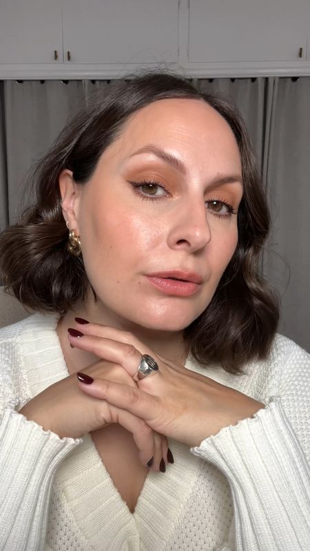 Cosy WFH ootd and makeup look, warm tones, minimal makeup, Cosy set, work from home outfit, fall outfit

#LTKmidsize #LTKHoliday #LTKCyberWeek