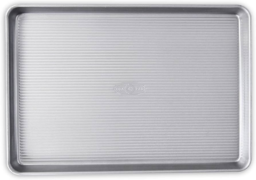 USA Pan Bakeware Half Sheet Pan, Warp Resistant Nonstick Baking Pan, Made in the USA from Alumini... | Amazon (US)
