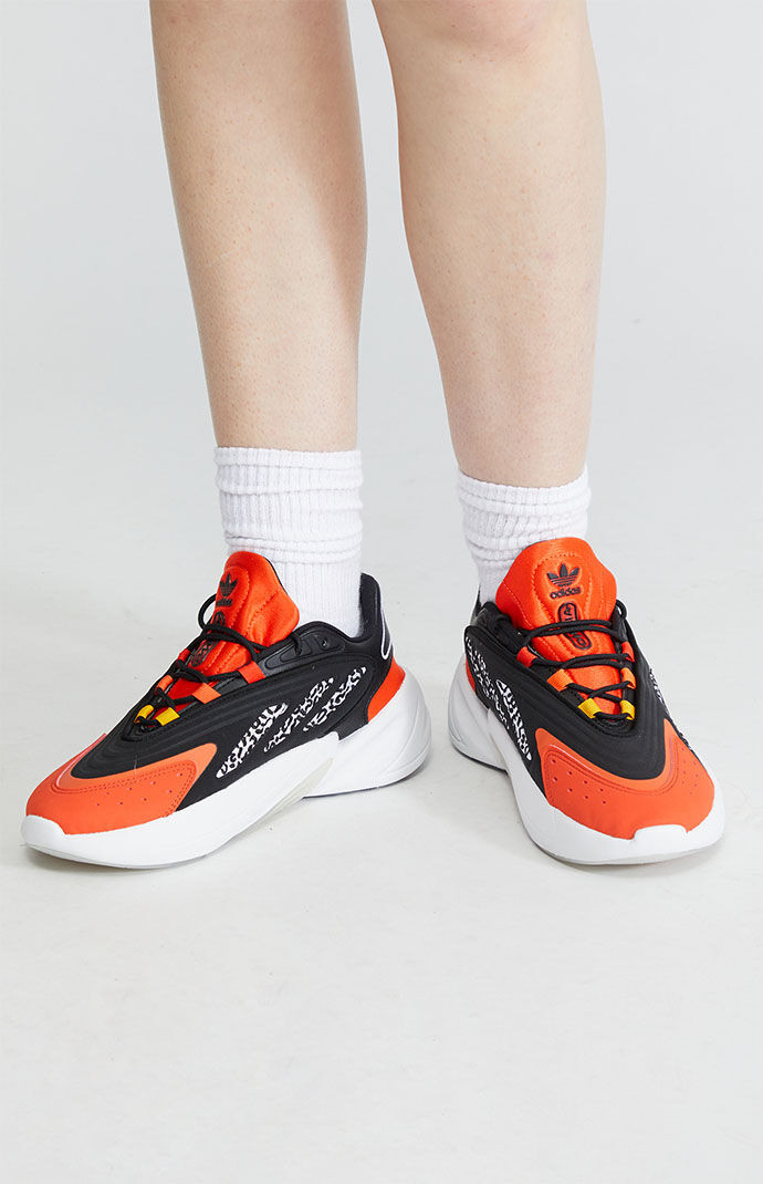 adidas Womens Women's Ozelia Sneakers - Black size 6.5 | PacSun