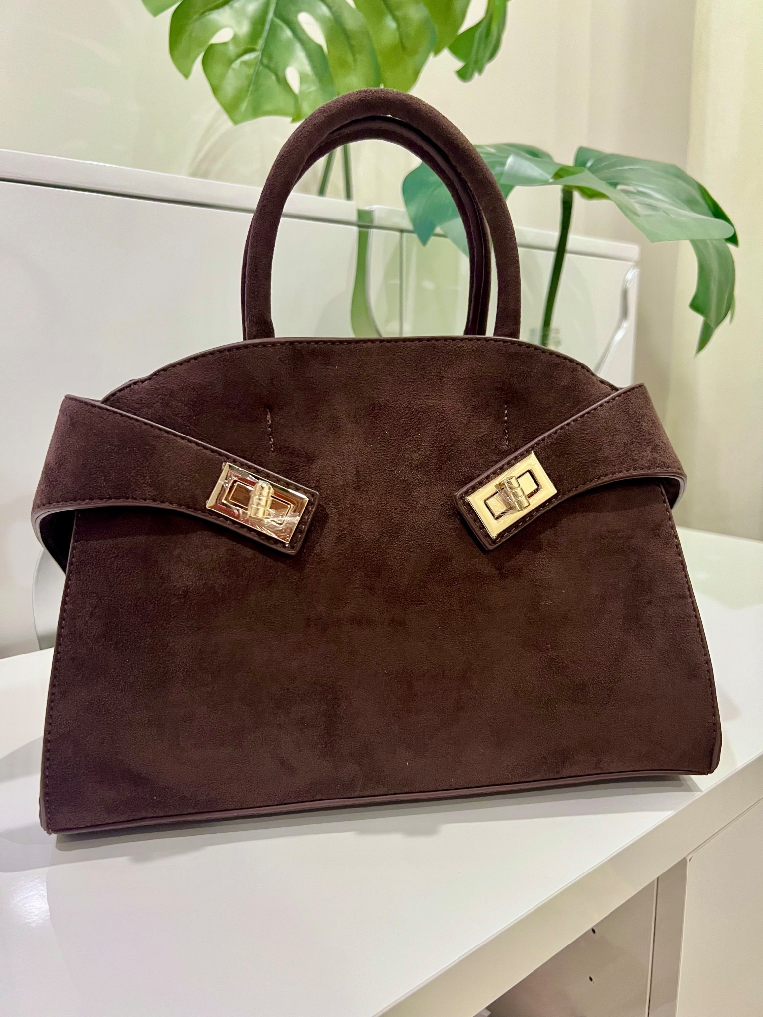 My new under $50 find 👜 #handbags 

#LTKFindsUnder50 #LTKHoliday #LTKGiftGuide