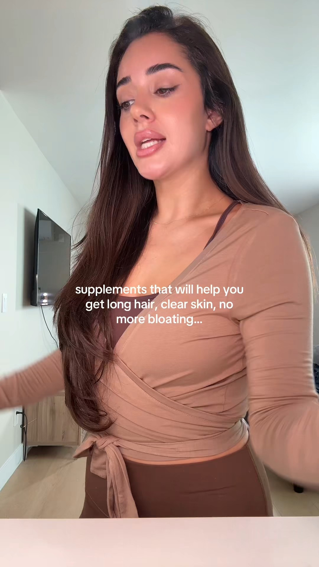 supplements that help you with less bloating, clear skin, hair growth and glowing from the inside out 🤍✨

Wellness, tips, glow up, advice, wellness tips 