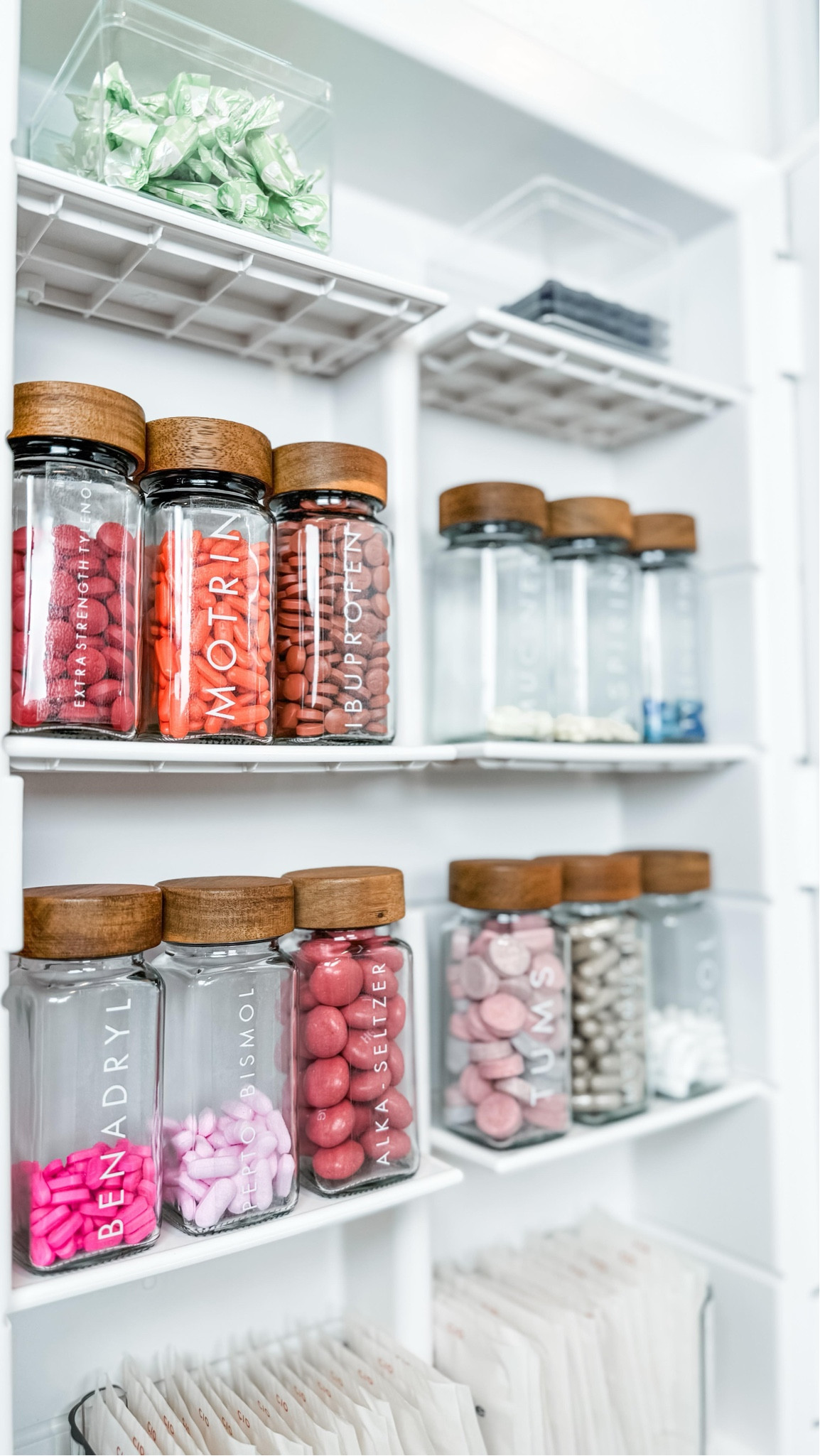 A M A Z O N  M E D I C I N E 💊
c a b i n e t  o r g a n i z a t i o n ✨


Ok first and foremost… this is a home that doesn’t not have small children. ⚠️ So please don’t come for us about that. Do what works for you and the safety of your family/home. Not every idea is meant for everyone. We good? Ok…

Oh… these are frequently used meds that we are familiar with the dosage but if you want that info from the bottle a 2 second google search will do the trick. You can also take a photo of dosage on the bottle and create an album on your phone called Medicine Cabinet that you can always refer back to. 💡

This is for those of us that want to take every space to the next level including our small spaces that only we see. 😉 We love this in a primary bathroom. Not only is it pretty but it makes everything so visually accessible so that you know when you’re running low on certain meds/vitamins/supplements. 

One of our clients asked us to create this for her awhile back and we wanted to recreate it for ourselves and finally got around to it. Totally obsessed! 🤎

#neatlyembellished #professionalorganizer #homeorganizer #homeorganizing #organization #organizingideas #organizingtips #organizinghacks #organizedhome #organizedmom #organizedlife #amazon #amazonmusthaves #amazonfavorites #amazonfinds #amazonfaves #amazoninfluencer #amazoninfluencerprogram #amazonhome #medicine #medicinecabinet #medicinecabinetorganization #medicineorganization #bathroomorganization #bathroomorganizer