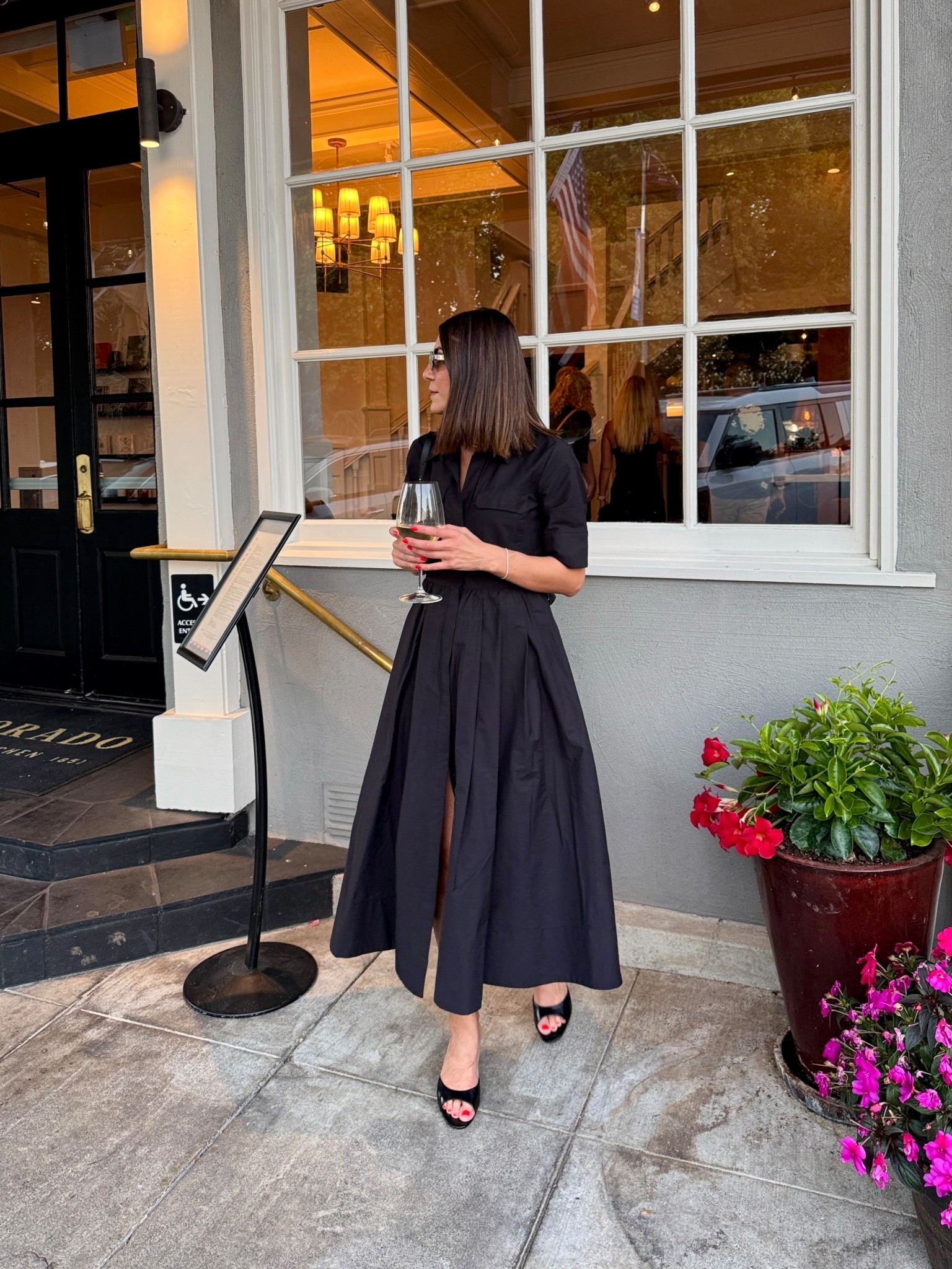 Black dress | midi dress | poplin dress | zara | zara dress | zara favorites 

#LTKStyleTip #LTKShoeCrush #LTKTravel