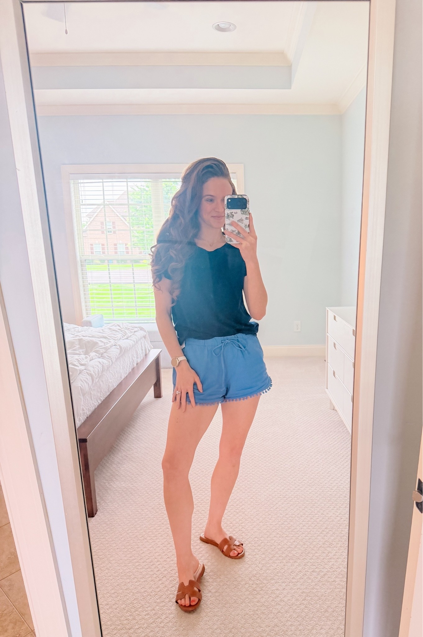 OOTD for a Friday at home!! Loving the tassels on these J.Crew shorts!! 💙

#LTKootd