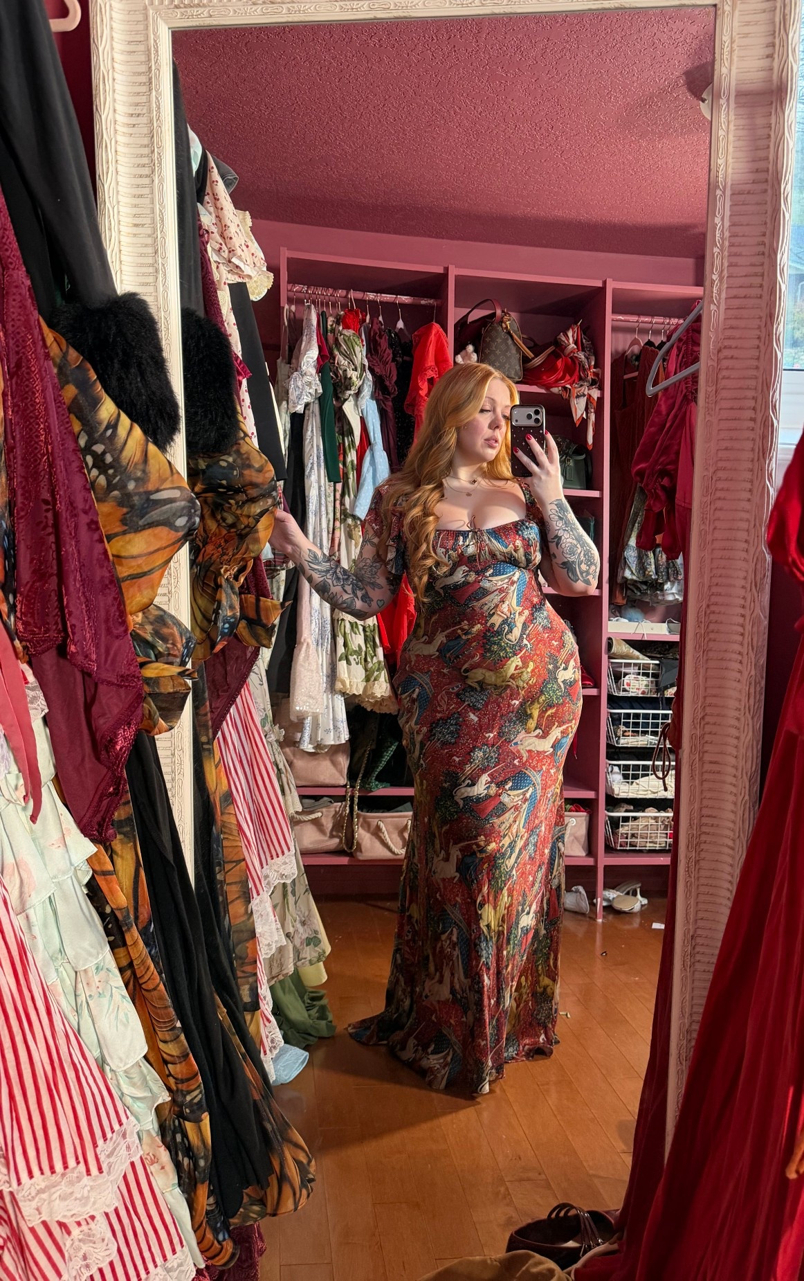 Code victoriashaz on the selkie site! 

#LTKPlusSize #LTKHoliday #LTKMidsize