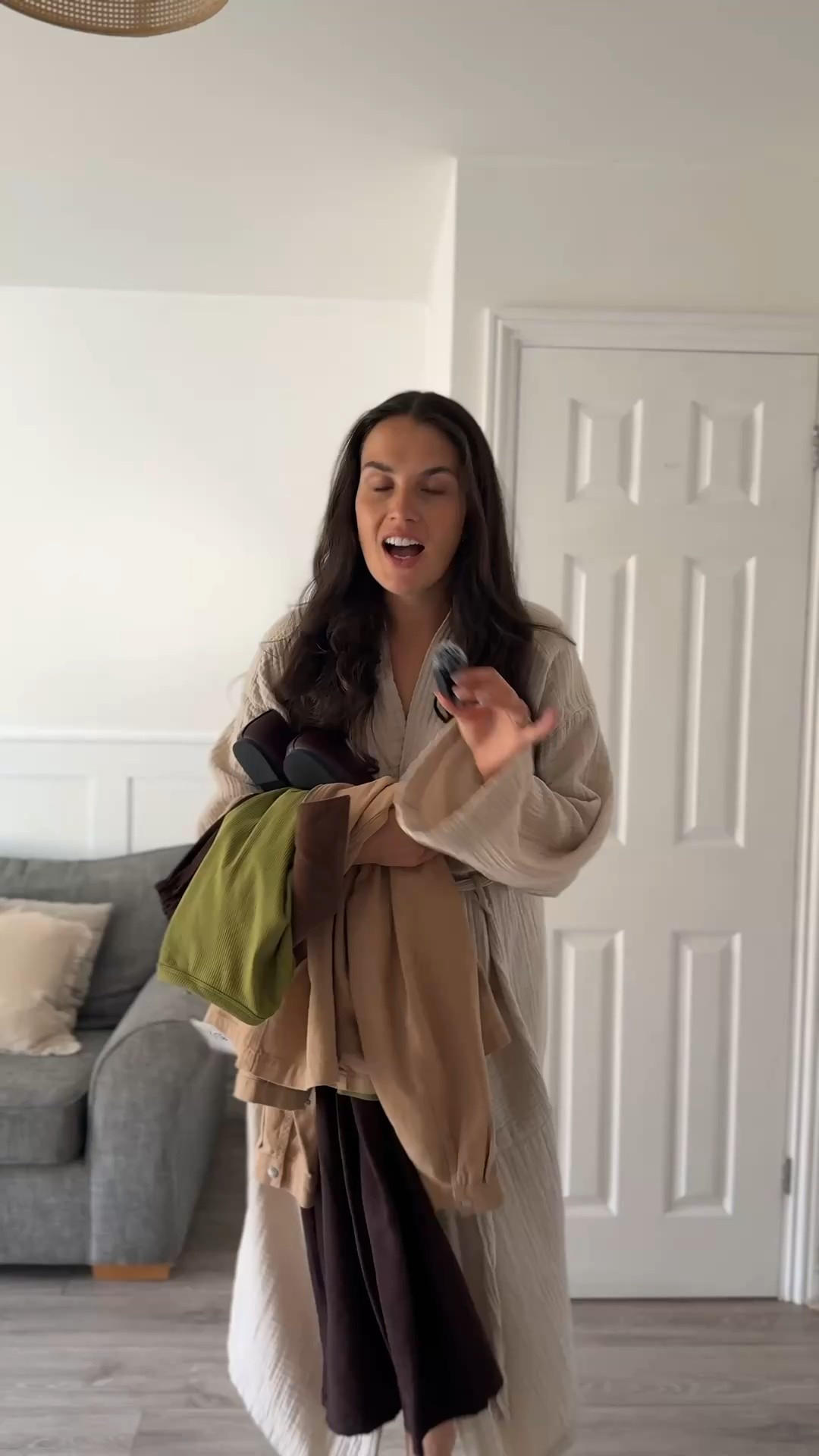 A little get ready with me 🍃 🤎

A comfy, everyday, easy outfit perfect for early autumn when it’s not too cold (yet 🙃)

Wearing all things @newlook ad/pr will link everything on stories. Wide leg trousers, ballet flats, barn jacket, ribbed top, suede bag. 
#affordableoutfit #everydayoutfits #newlook #autumnstyling #autumnoutfitideas 

#LTKautumn #LTKuk #LTKFashionMonth