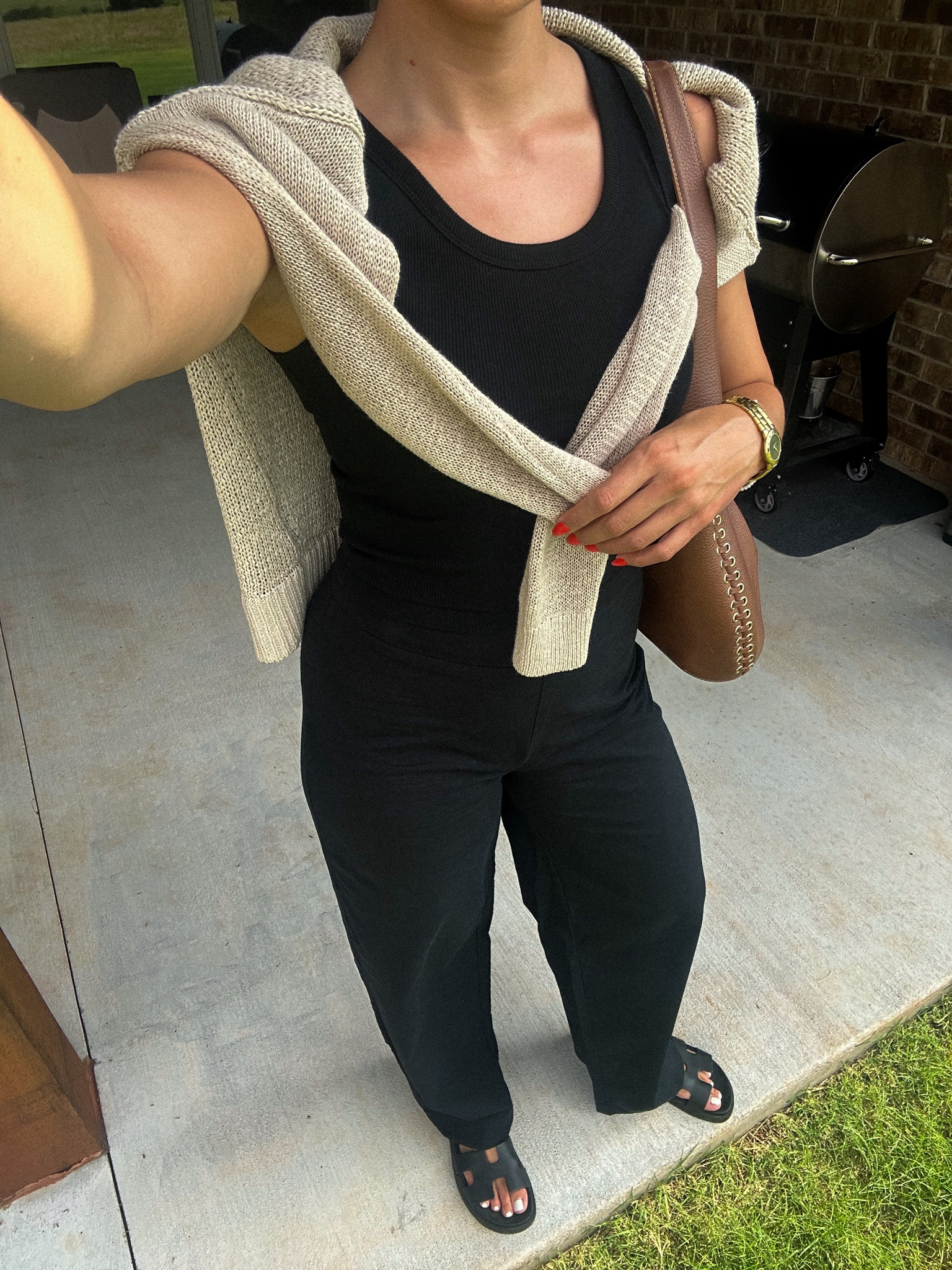 Target OOTD:
Size small in tank
Size 4 in trousers 


#LTKstyletip #LTKfindsunder50 #LTKsalealert