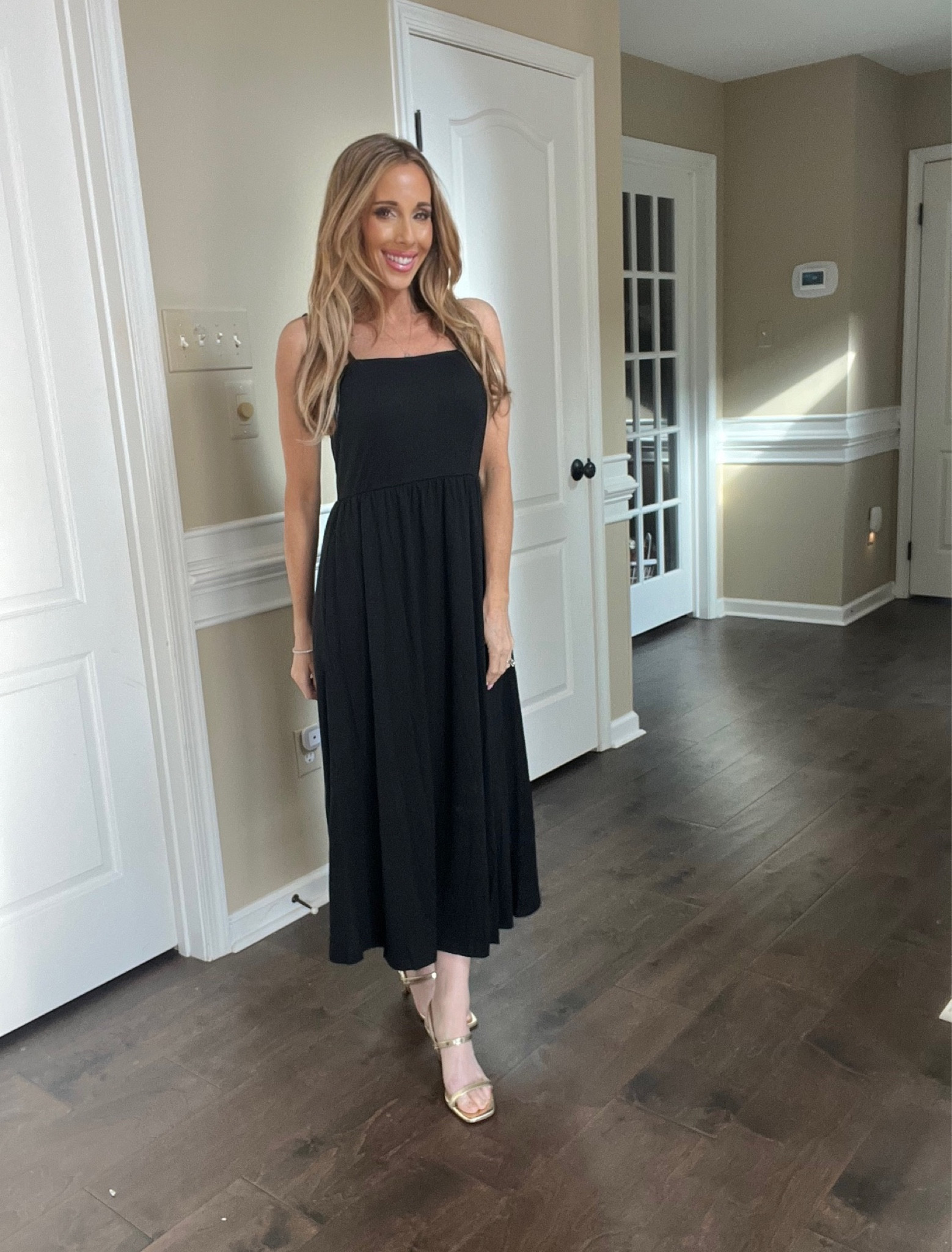 Beautiful casual midi dress ❤️❤️

#LTKStyleTip #LTKFindsUnder50 #LTKBeauty